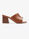 Clarks Leder Mules mit Hoch Absatz in Tabac Braun Farbe