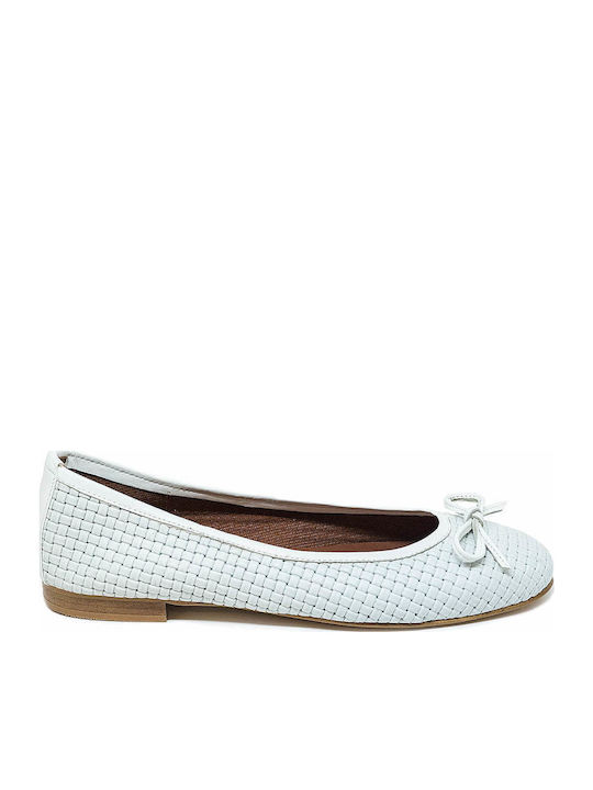 Lederne Damen Ballerinas in Weiß Farbe