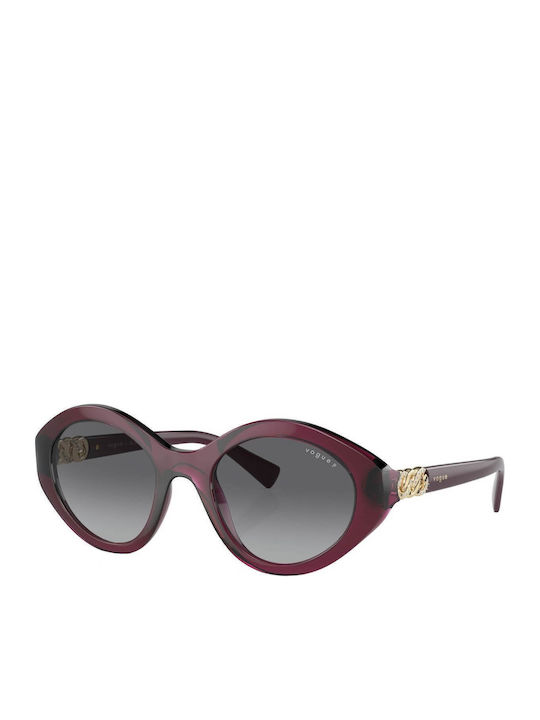Vogue Damen Sonnenbrille mit Burgundisch Kunststoff Gestell und Gray Verlaufsfarbe Linse VO5576SB 2989T3
