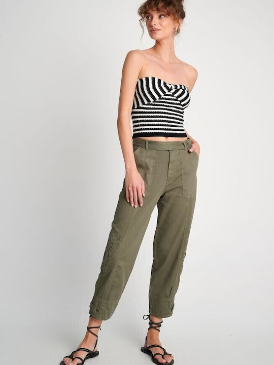 Attrattivo Women's Fabric Trousers in Regular Fit Khaki