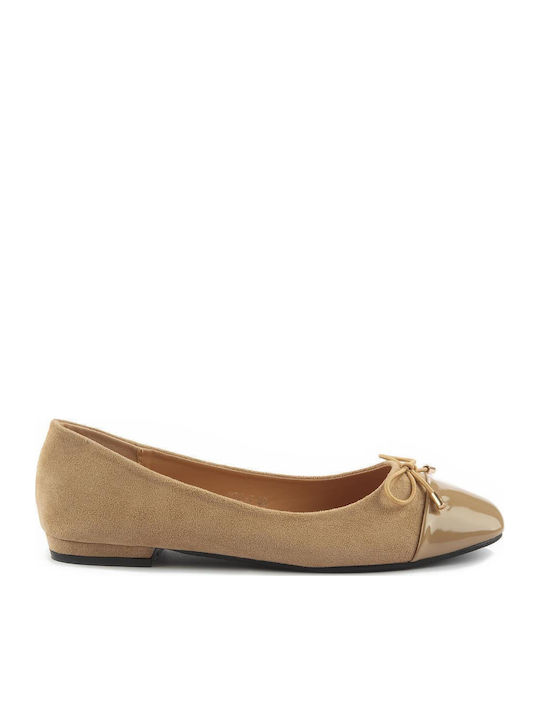 Fshoes Patent Leather Pointy Ballerinas Beige