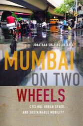 Mumbai On Two Wheels University Washington Press Paperback Softback