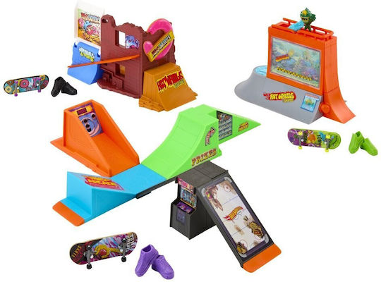 Mattel Hot Wheels Skates Fingerboard Skatepark Game Set (Miscellaneous Designs)
