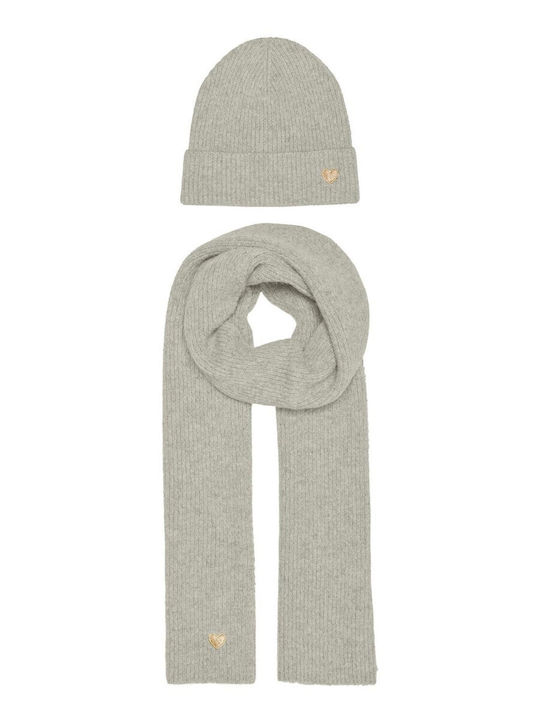 Beanie Beanie Knitted in Gray color