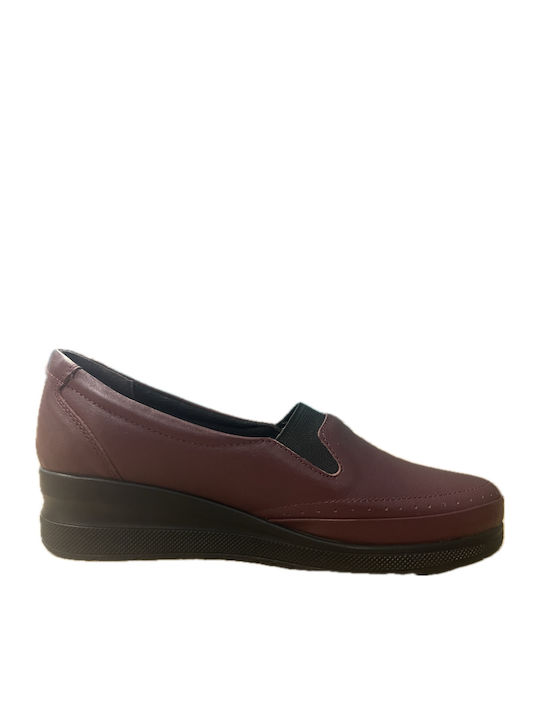 Leather Women's Moccasins in Burgundy Color
