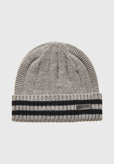 Beanie Beanie Knitted in Gray color