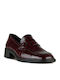 Quadratische Bordeaux Krokodil-Lack-Loafer Design