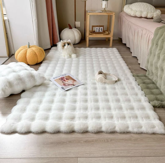 To megalo pazari Rug Rectangular Furry White
