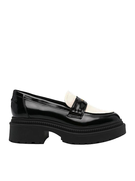 Patent Leather Women's Moccasins in Black Color