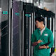 Hpe Mr416i-p Gen11 16 вътрешни линии/8GB ръчна памет SPDM PCI плъгин контролер за съхранение Купете P48909-b21 кабел