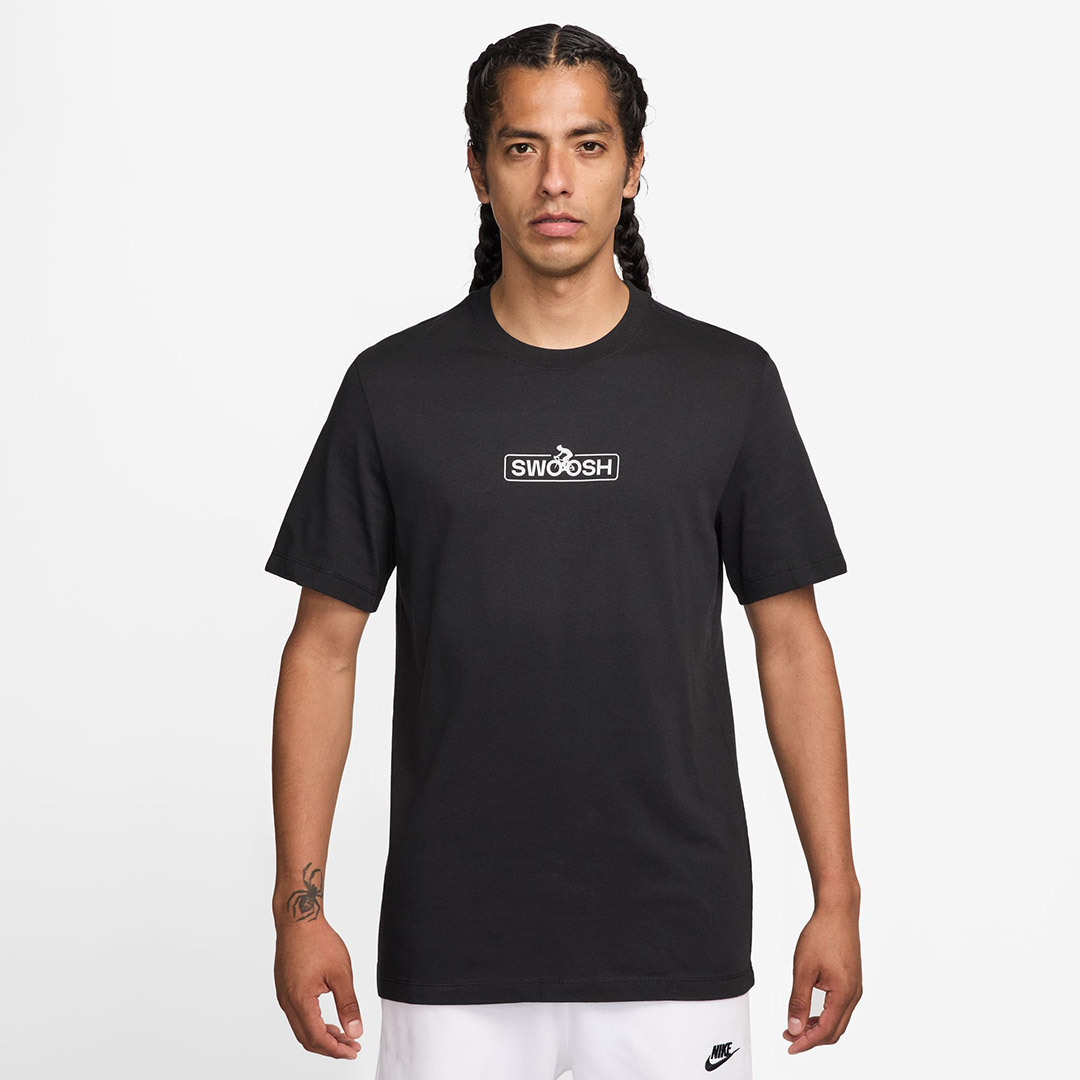 【Nike】Nike NSW Club Logo T-Shirt ★韓国の人気★ / 追跡付 AUTHENTIC NIKE NSW CLUB EMBROIDERED LOGO T SHIRT AR4997-013