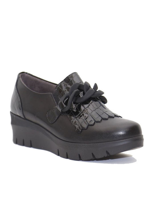 Leather Women's Loafers in Black Color