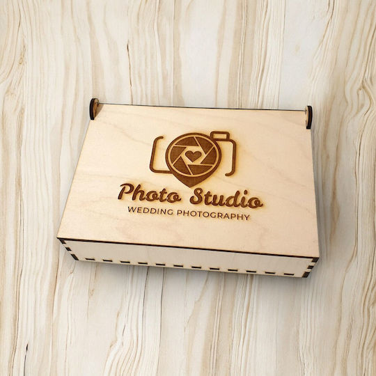 Holz-Fotobox mit Logo-Schlitz USB-Stick Code 1916