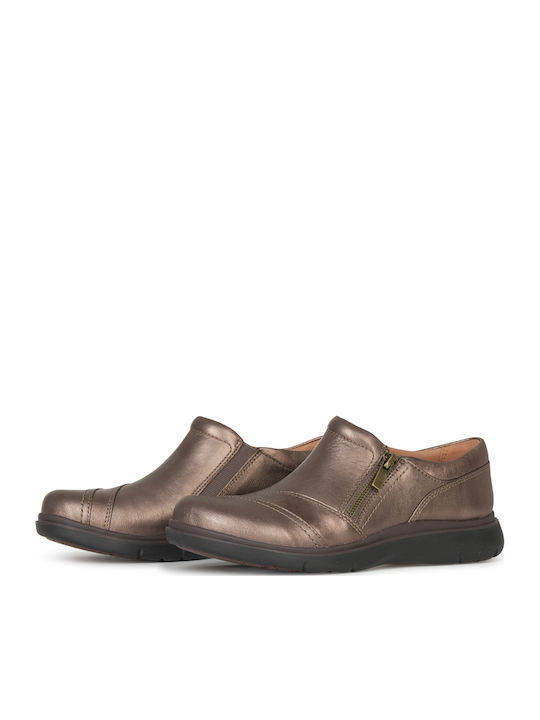 Clarks Pure Women's Loafers in Brown Color