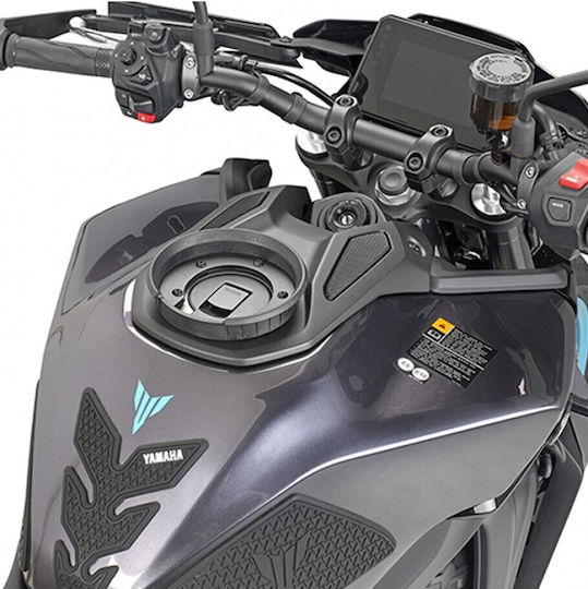 Givi Tank Mounts for Yamaha MT-09