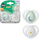 Tommee Tippee Ορθοδοντικές Πιπίλες Σιλικόνης Νυκτός Λευκό για 0-6 μηνών 2τμχ
