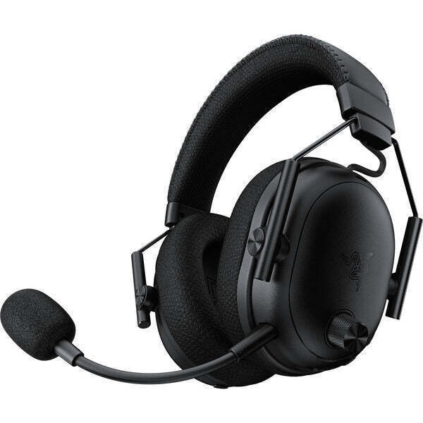 Razer BlackShark V3 Pro Ασύρματο Over Ear Gaming Headset με σύνδεση Bluetooth / USB Black (RZ04-05400100-R3M1)