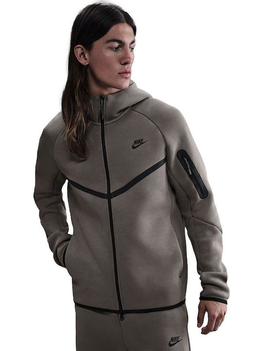 nike dri fit tech fleece