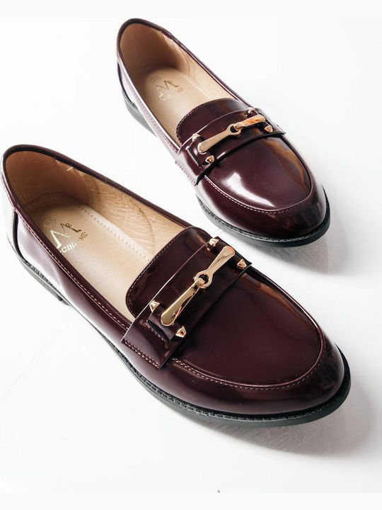 Women's Loafers in Burgundy Color