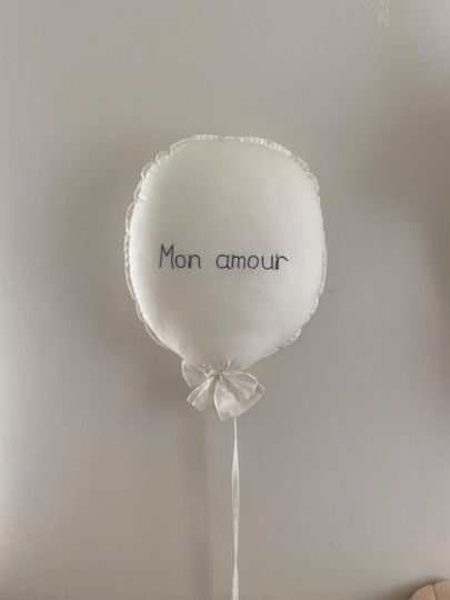 White Decorative Wall Balloon Mon Amour