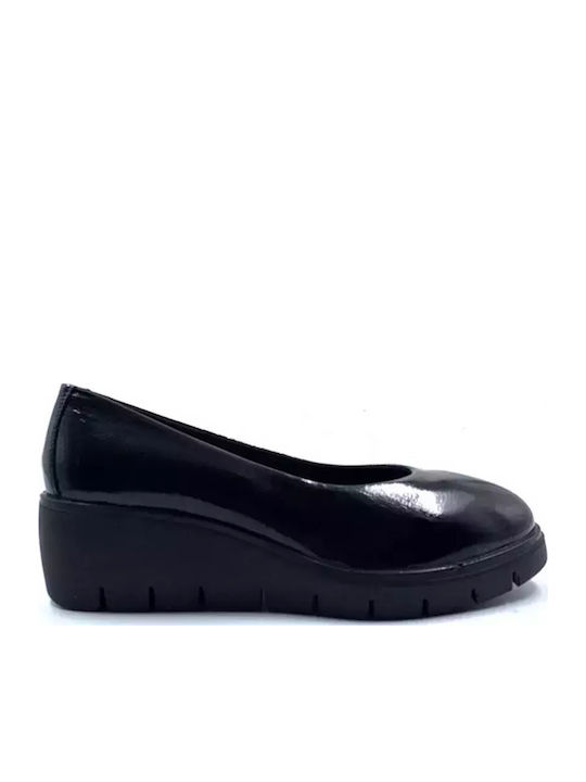 Imac Anatomic Women's Closed Toe Platforms Black