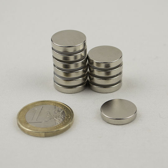 Neodymium Disc Magnet Φ15x3mm Traction Force 3.2kg