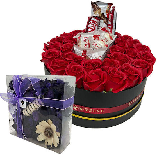 Floral Arrangement In A Round Box 27 Soap Roses Flowers Raffaello Pralines 40g Kinder Bueno 43g Kitkat Bar 80g Scented Dried Red Flowers