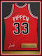 Poster NBA Pippen Jersey 33 Snk055 21cm X 30cm Frame Dark Natural Wood Brown