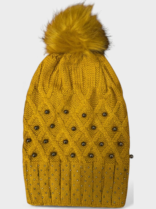 Pom Pom Beanie Beanie Knitted in Yellow color