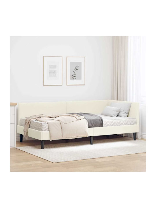 Ein Einzelbett Mit Samt Beigem Samt Mit Lattenr...