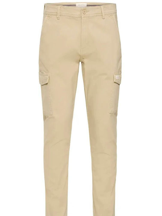 Trousers in Slim Fit Beige