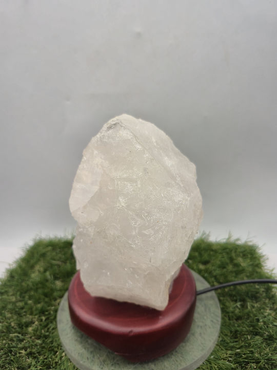 Lampa De Cuarț Albă – Cristal Natural Brut Bază Din Lemn