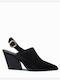 Schwarze Pumps