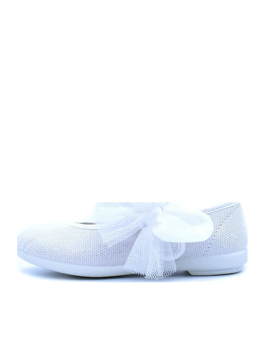 Kids Pumps & Ballerinas Anatomic With Hoop & Loop Closure White