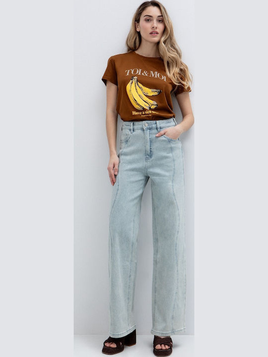 Women's Jean Pants in Straight Leg Style