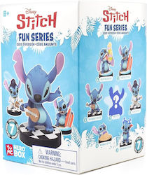 YuMe Toys 12 Figures