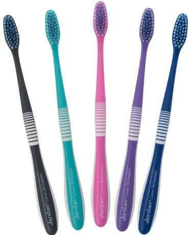 Jordan Clean Between Οδοντόβουρτσα Soft (Τυχαία Επιλογή)