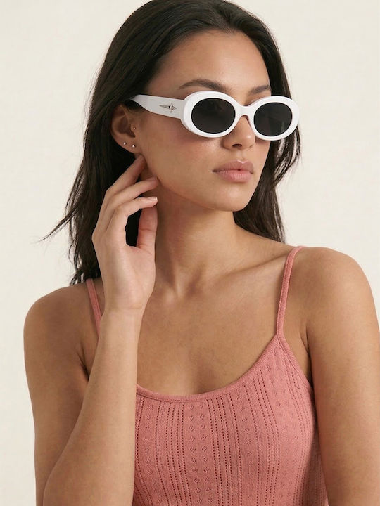 Luigi Unisex Sunglasses With White Frame And Black Lens 4856404