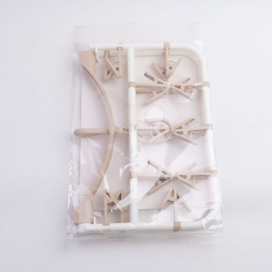 Clothes Hanger