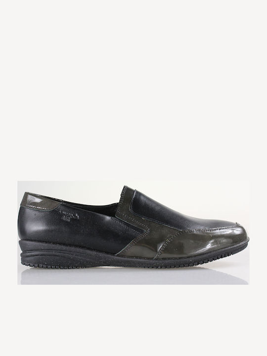 Patent Leather Women's Loafers in Black Colour