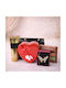 Set Cadou Tenderness Brosa Martisor Fluture Cremă De Mâini Eveline Argan Și Vanilie Ciocolată Ritter Sport Cacao Mousse Cutie Metalică Săpun Trandafiri Ursuleț De Pluș Plus În Geantă Elegantă Stil Poșetă Roșie