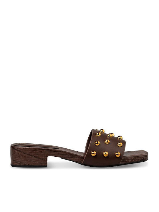 Mules With Chunky Low Heel In Brown Colour