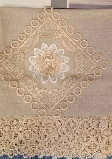 Fenster mit Oberer Registerkarte Beige 150x150cm