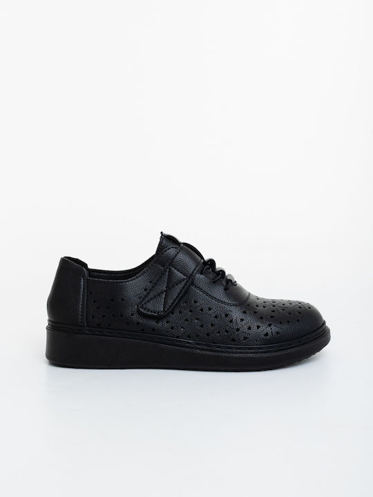 Women's Oxfords in Black Colour