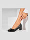 Pumps aus Lackleder mit Mittlerem Absatz in Schwarz