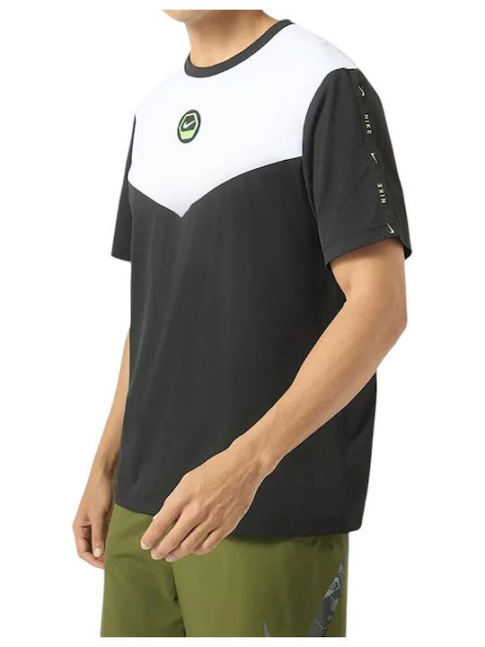 Nike Sportswear Club Dri-Fit Athletic T-shirt B...