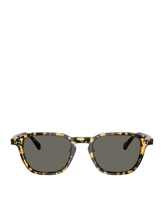 Oliver Peoples Унисекс Слънчеви Очила с Кафява Пластмасова Рамка и Зелени Стъкла