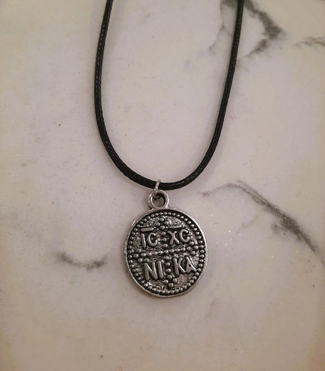 Κρεμαστό Φυλαχτό Ic Xc Nika Χαραγμένο Μαύρο Κορδόνι