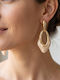 Sk3586 Statement Висящи Обици Органичен Дизайн & Нюд Бежово Емайл – Grekas Jewelry