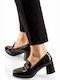 Loafer Pumps aus Lackleder in Schwarz